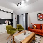 Główny Comfort By Bookinghost Apartamento